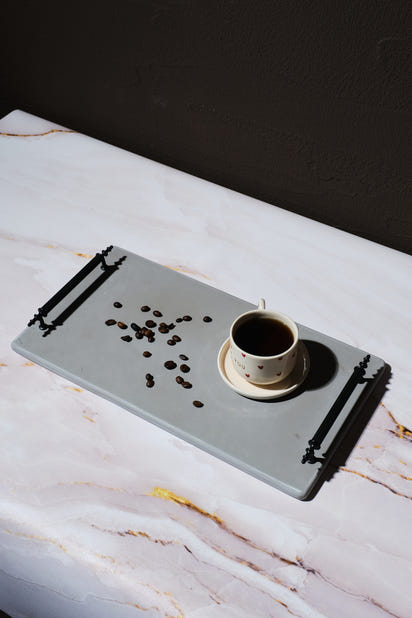 Gri Mermer Doku Siyah Kulplu Sunum Tepsisi