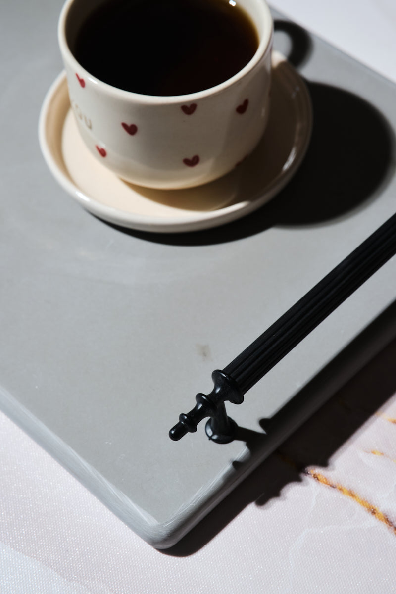 Gri Mermer Doku Siyah Kulplu Sunum Tepsisi