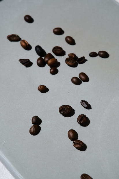 Gri Mermer Doku Siyah Kulplu Sunum Tepsisi