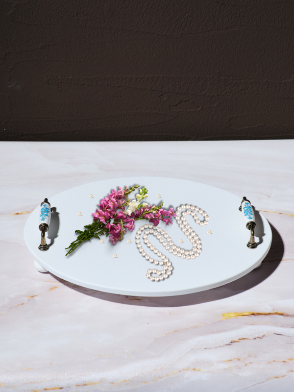 Oval Kesim Desenli Kulplu Sunum Tepsisi